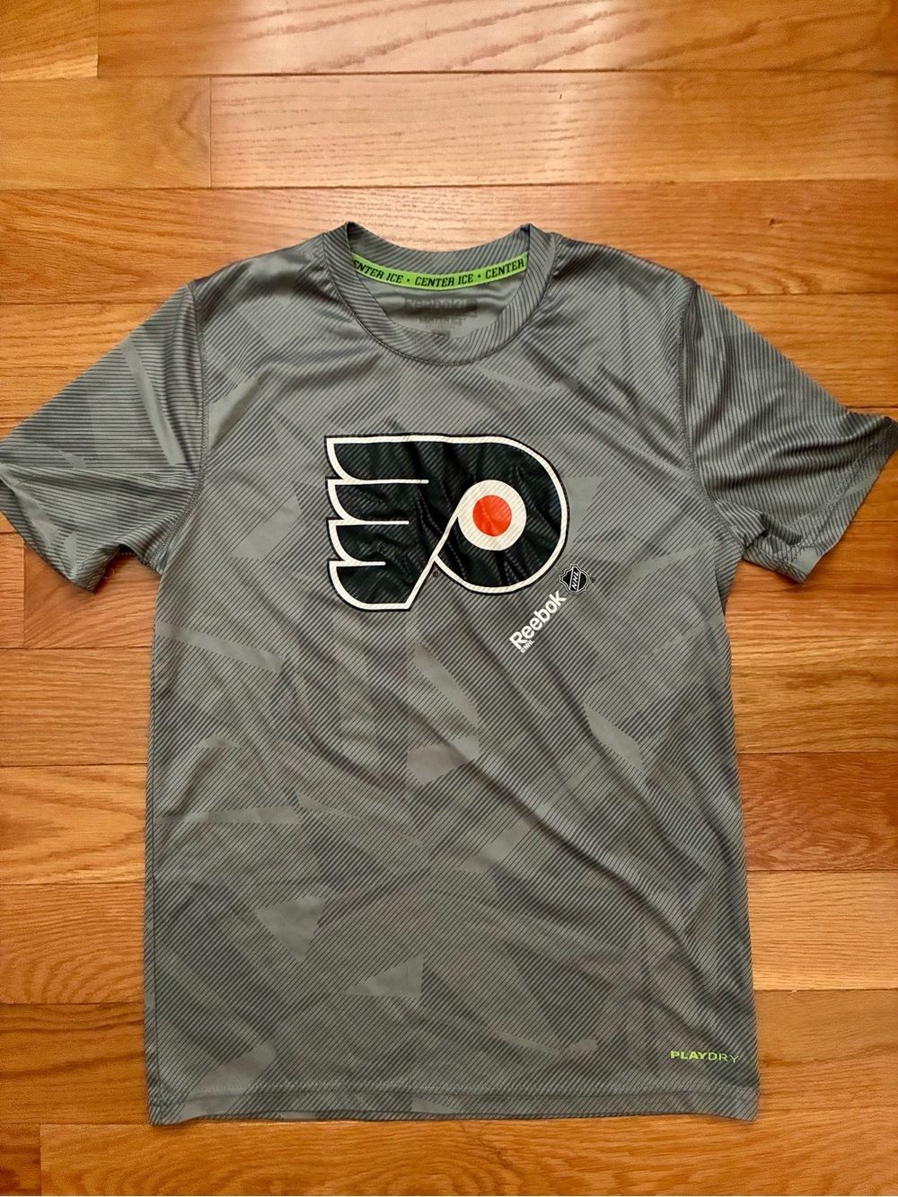 Reebok Boys Philadelphia Flyers Logo Performance Hockey Tee Large